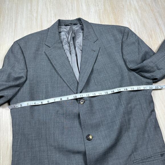 Hugo Boss Gray Wool Three Button Classic Business Work Men's Blazer Jacket 44L - Picture 4 of 16